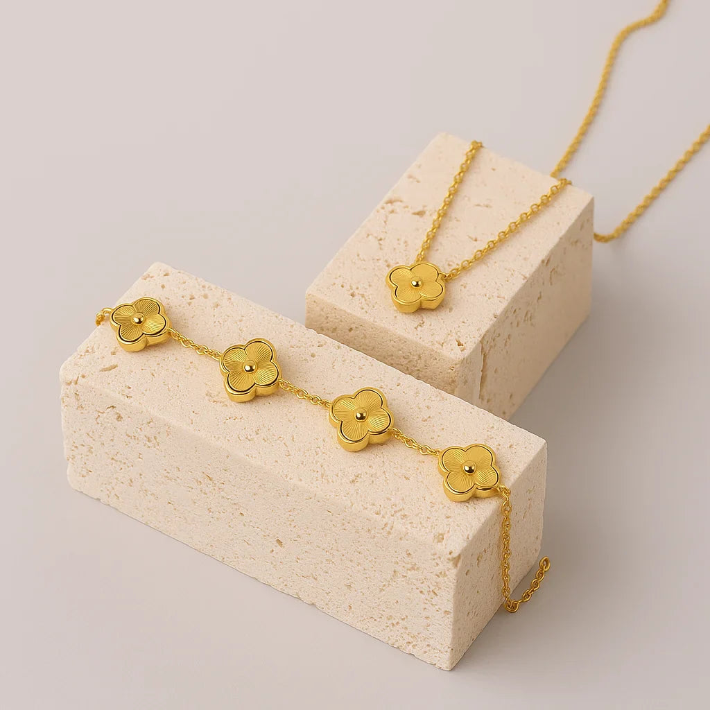 Golden Clover Leaf Bracelet